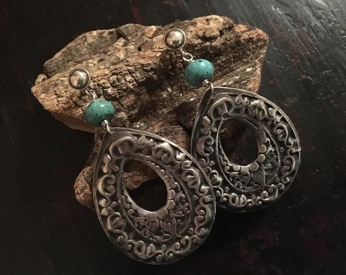 Turquesa Collection Lauren Chandelier Earrings