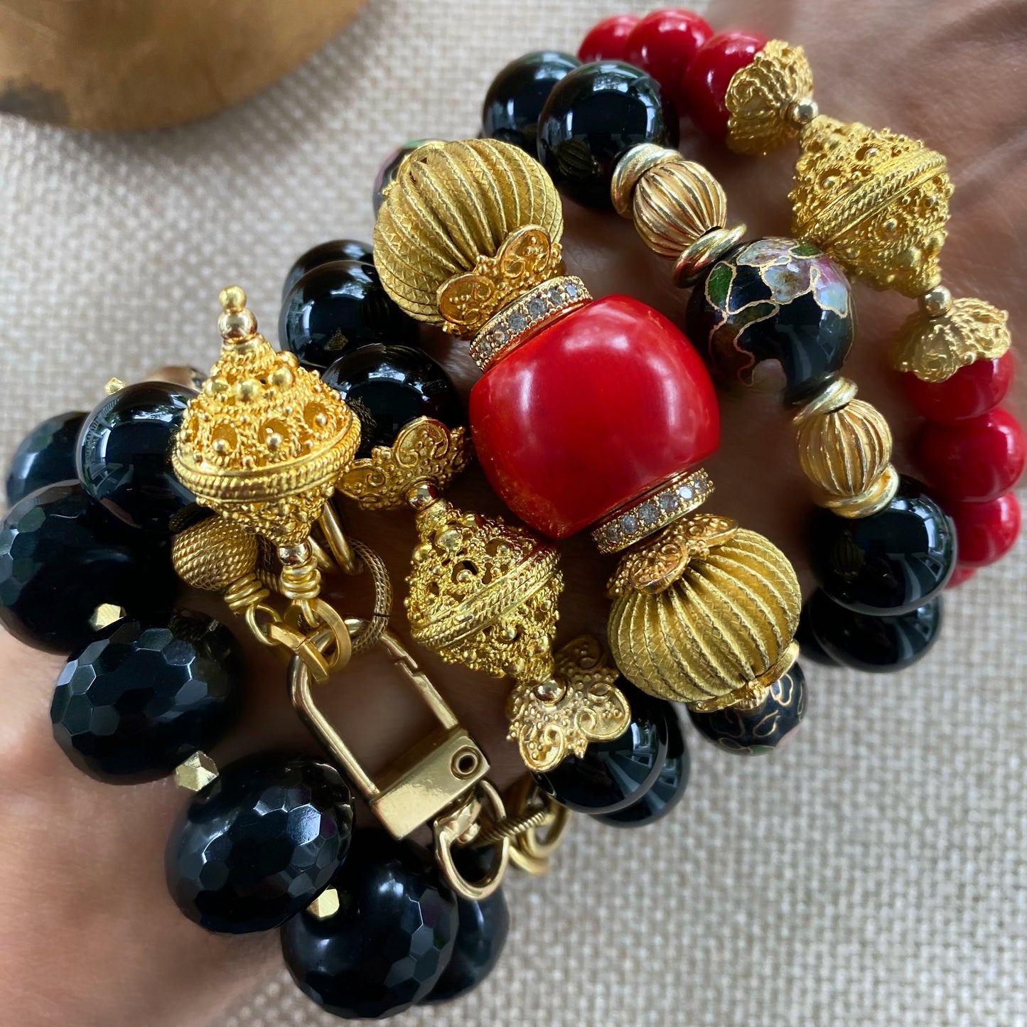 Memoirs of a Geisha Deux Black Onyx and 24K Gold Plated Filigree Chunky Stacker